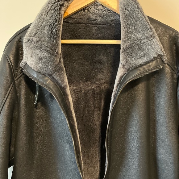 COPY - Men’s size 44 Overland Sheepskin Coat - Picture 12 of 13
